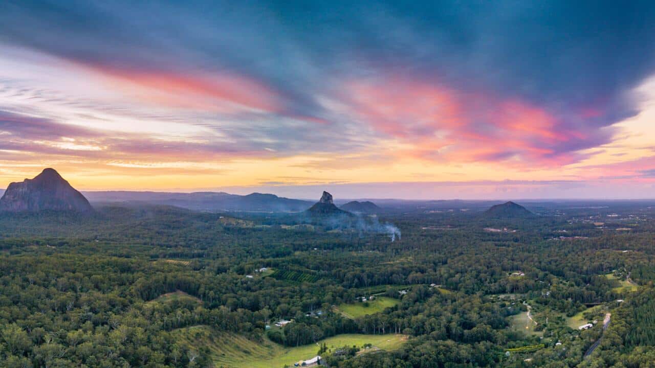 Glasshouse_Mountains_Sunset_(210719011).jpeg