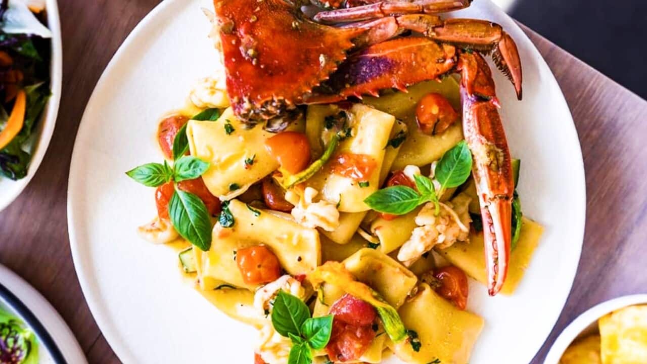 La cucina della Costiera amalfitana è ricca di pesce crostacei.