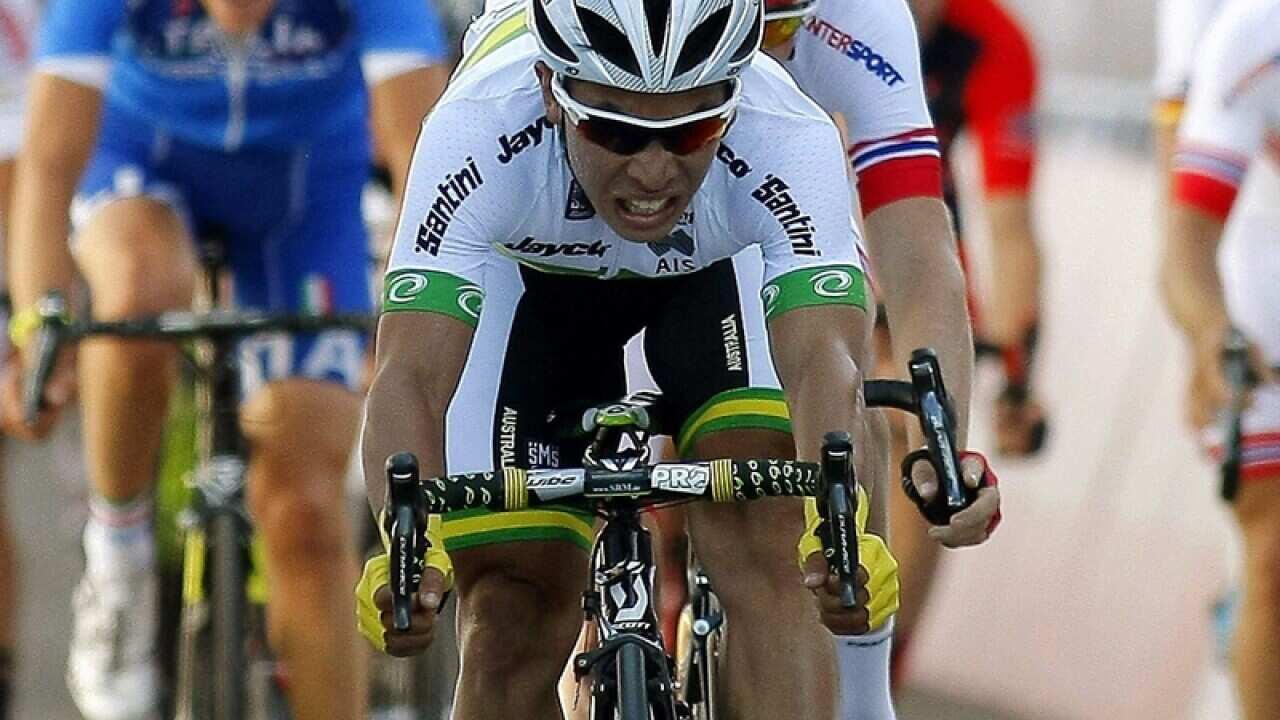 Australian cyclist Caleb Ewan (front)