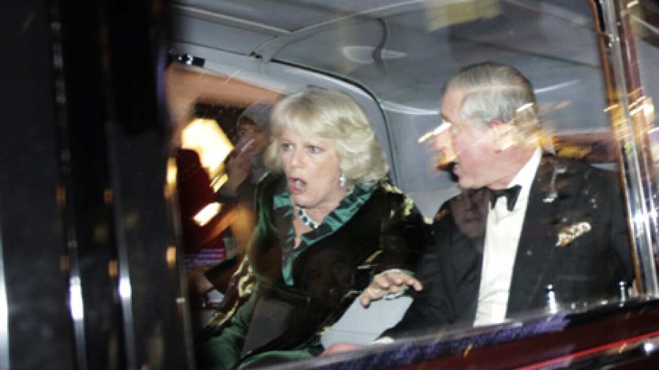 Charles_camilla_student_protests_AAP_101210_B_1776201974