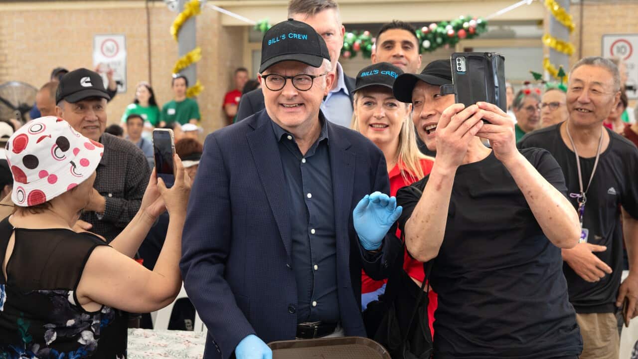 BILL CREWS CHRISTMAS LUNCH SYDNEY