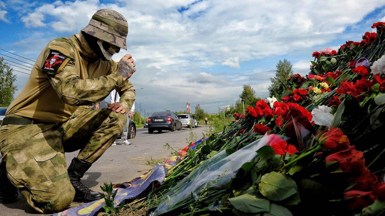 A spontaneous memorial dedicated to the head of the PMC "Wagner" Yevgeny Prigozhin, who died in a plane crash, in front of the former office of the "PMC Wagner Center" on Zolnaya Street.