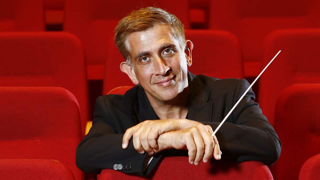 Dr. Nicholas Milton, der künstlerische Direktor und Dirigent des Willoughby Symphonie Orchesters