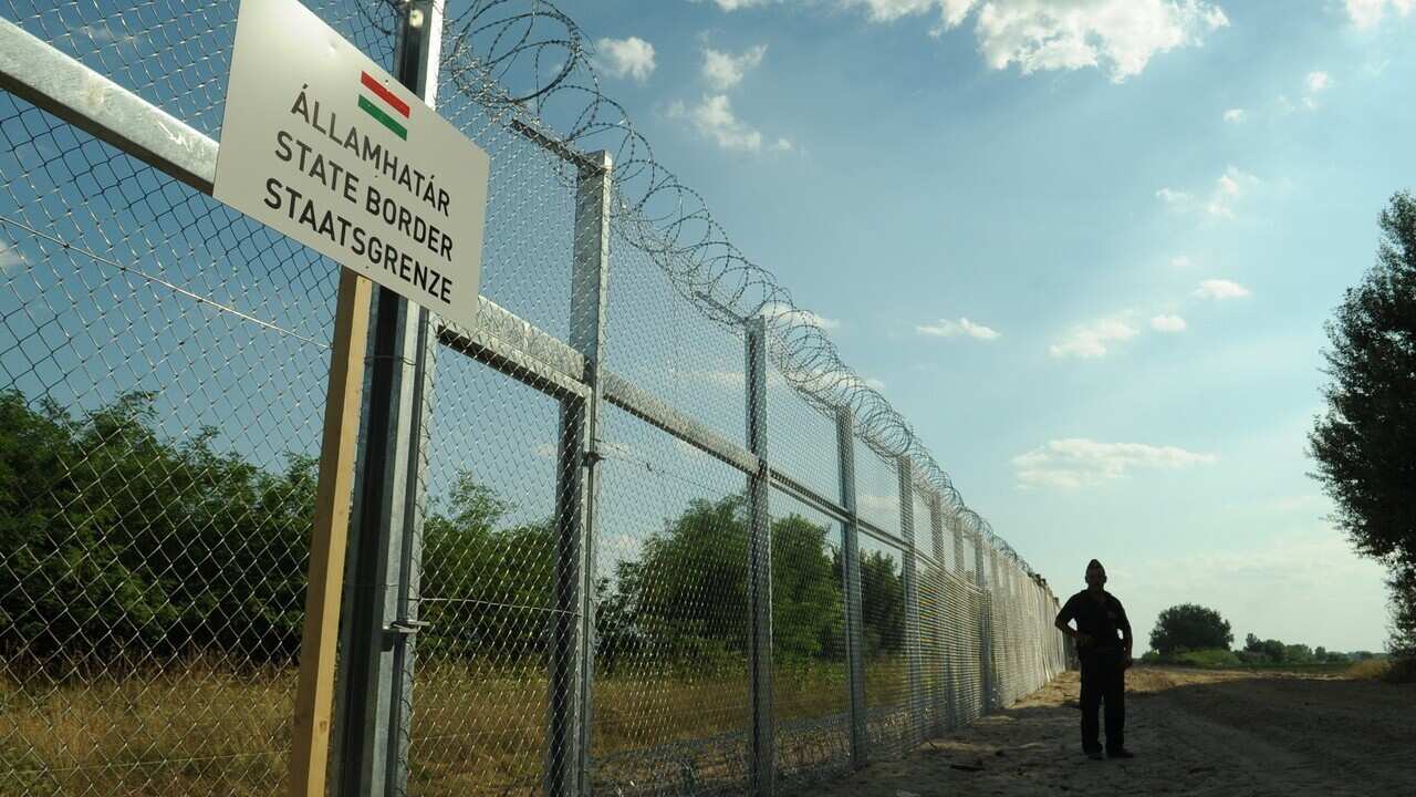 Hungarian Serbian border fence