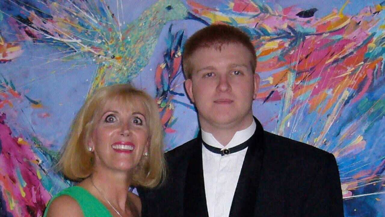 Rory Sykes and his mother Shelley Sykes (X).jpg
