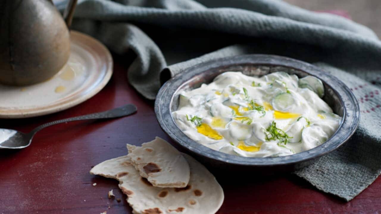 arabic-yoghurt-and-cucumber-salad_562979107