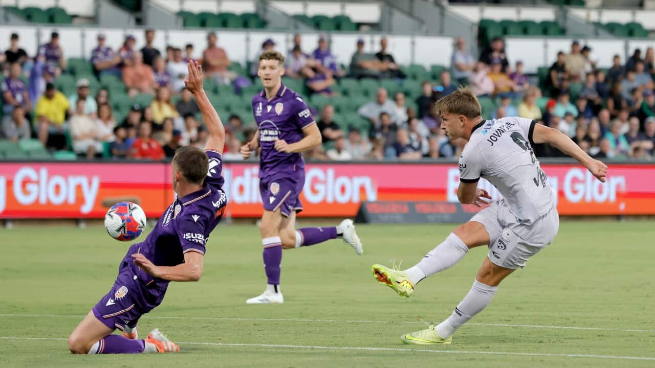 Luka Jovanovic of United has a shot on goal during the A-League Men’s Round 9 match between Perth Glory and Adelaide United at HBF Park in Perth