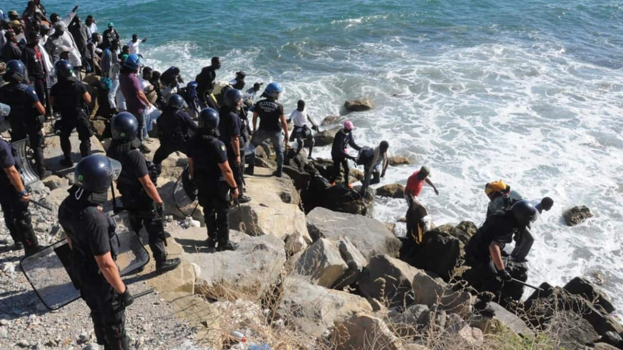 Italian authorities take in regufees