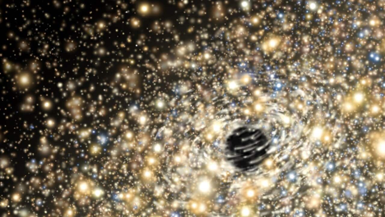 Black_hole_b_111206_aap_594563509