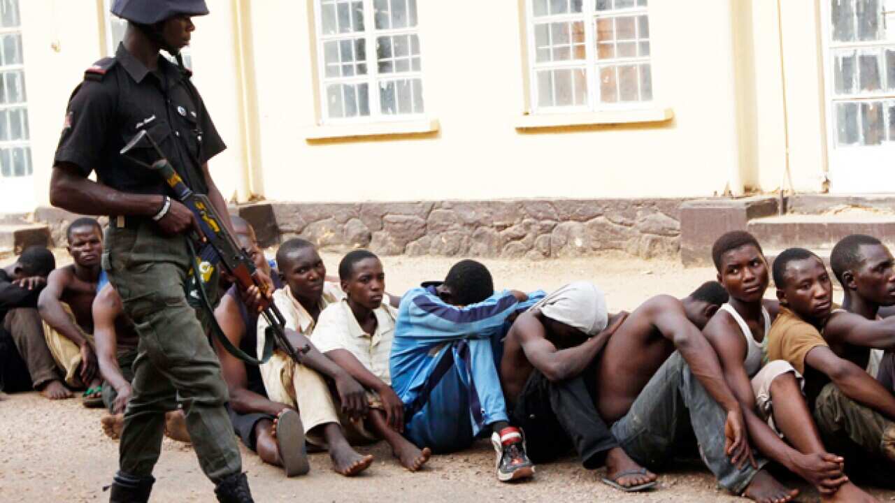 Nigeria_Post-elex_250411_B_AAP_1427776681