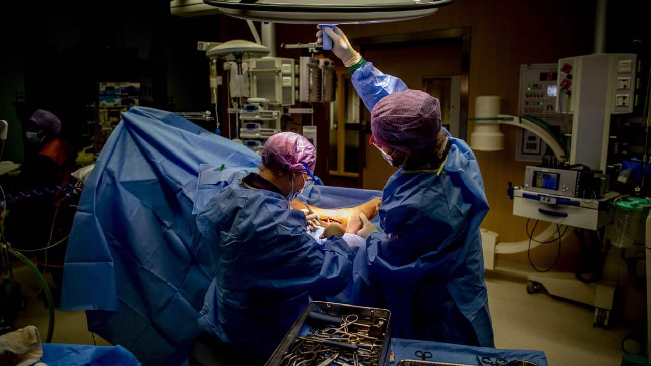 There are 100,000 people waiting for surgery in NSW