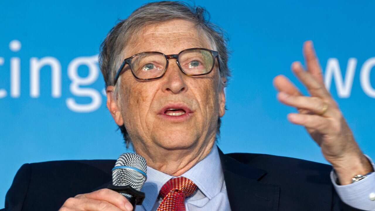 Microsoft founder Bill Gates says it will be necessary to live in isolation for at least six weeks.
