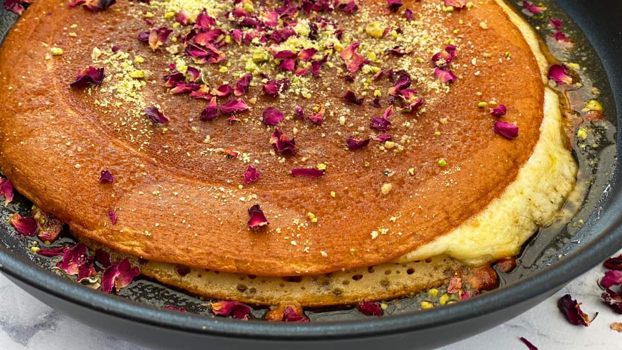 Atayef stuffed with cheese