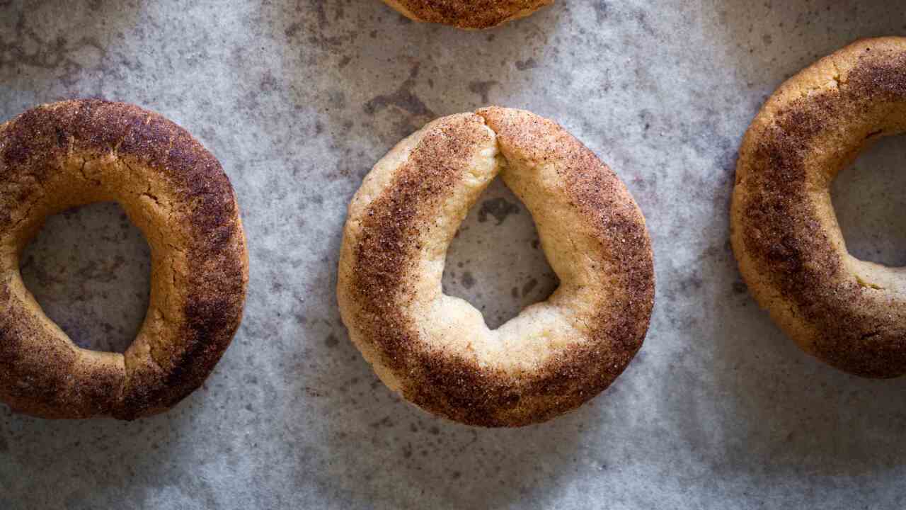 Cinnamon ring biscuits (Buzolai alla cannella)