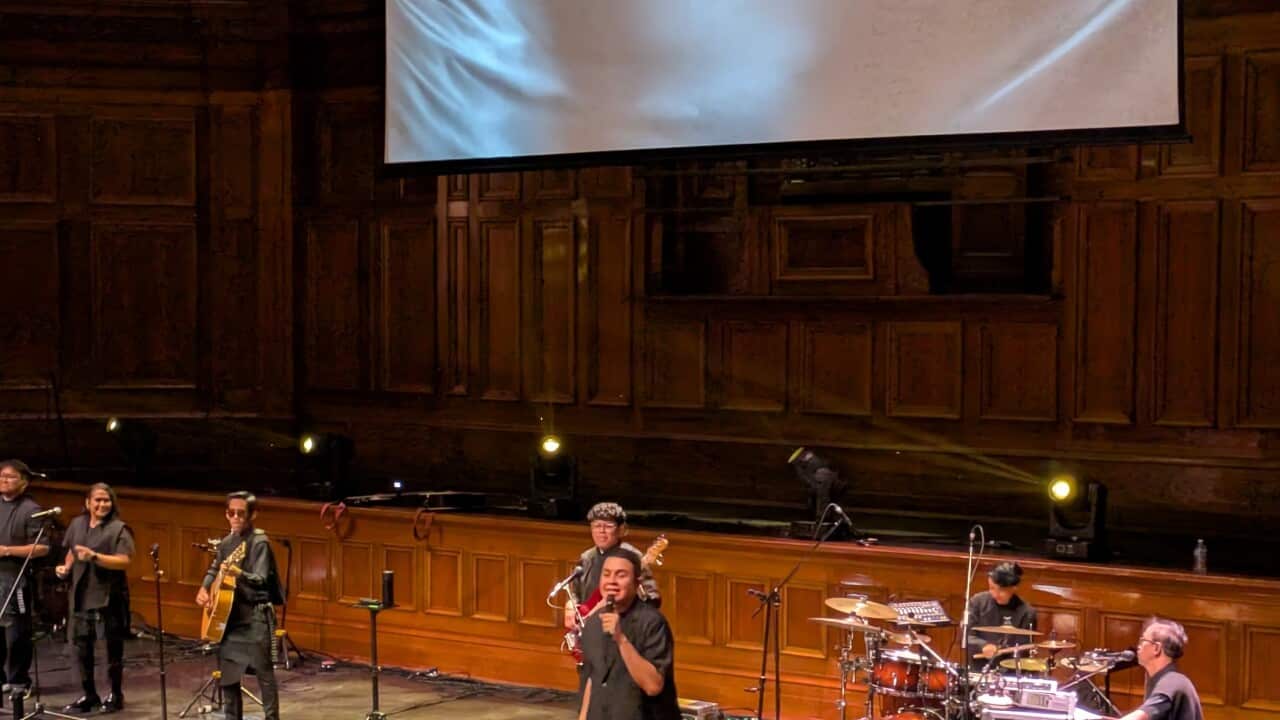 Tulus performing at Melbourne Town Hall during the Soundsekerta festival, 1 October 2025. Credit_ Anne Parisianne_SBS Indonesian.jpg