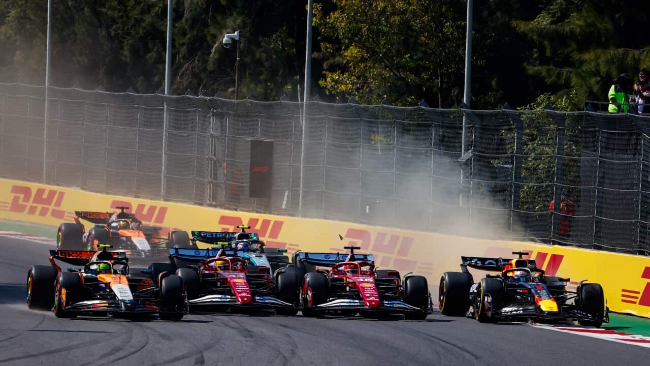 NORRIS Lando (gbr), McLaren F1 Team MCL39, HAMILTON Lewis (gbr), Scuderia Ferrari SF-25, LECLERC Charles (mco), Scuderia Ferrari SF-25, VERSTAPPEN Max (ned), Red Bull Racing RB21, action during the 2025 Formula 1 Mexico City