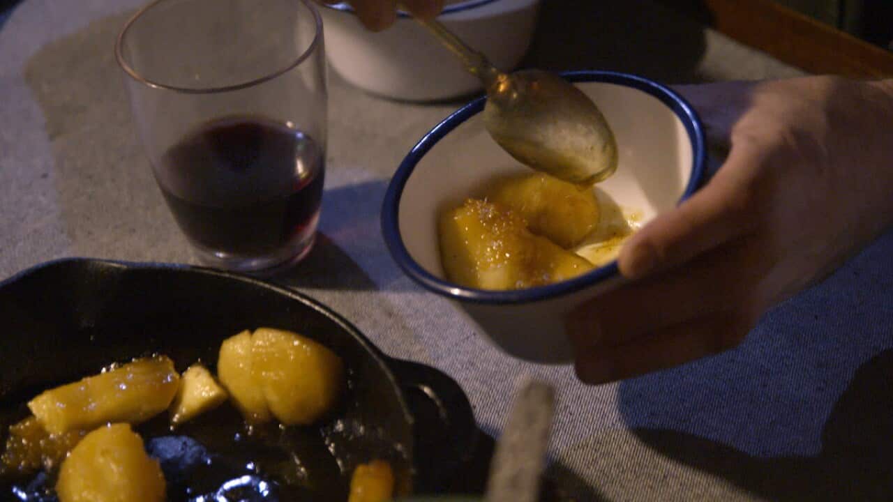 Saffron custard with caramelised apples