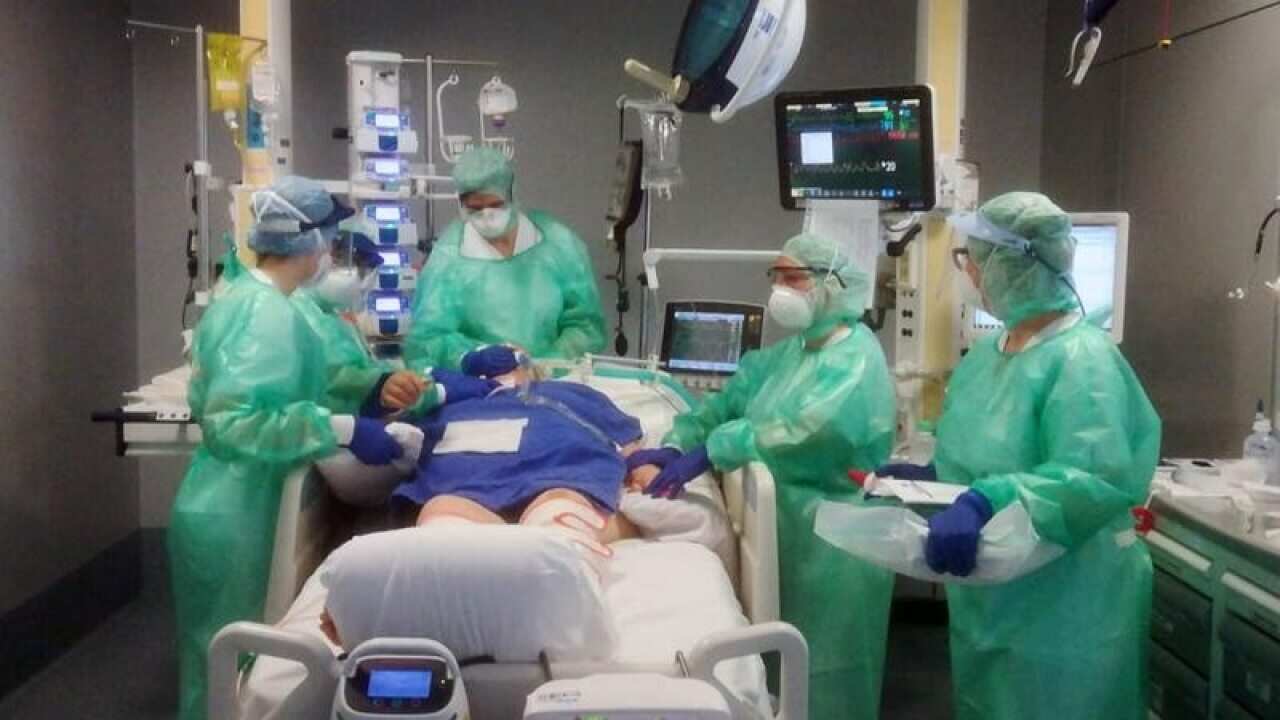 A patient at Bergamo Papa Giovanni XXIII hospital in Italy