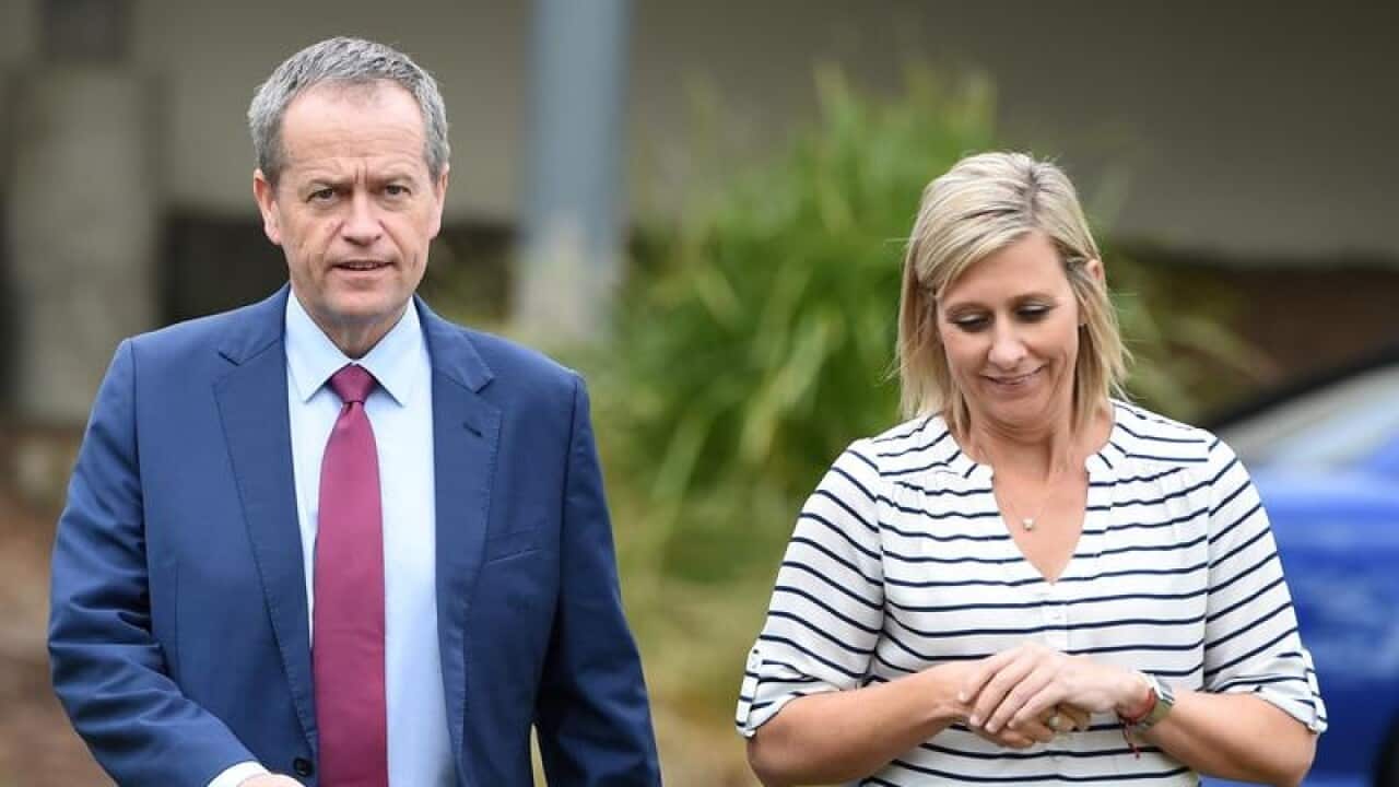 Bill Shorten and Susan Lamb during the 2016 federal election campaign.
