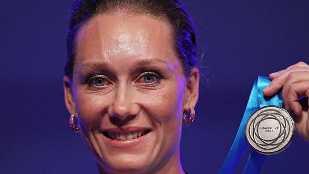 Stosur_Newcombe_award_b_111206_getty_1184758432