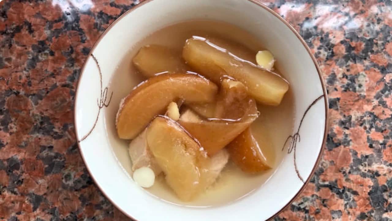 乾貝冬菇蘋果煲瘦肉湯