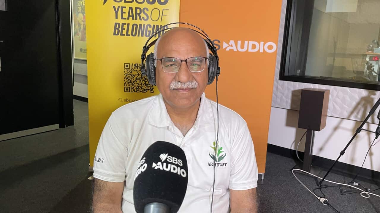 Dr Amjad Saqib.jpg