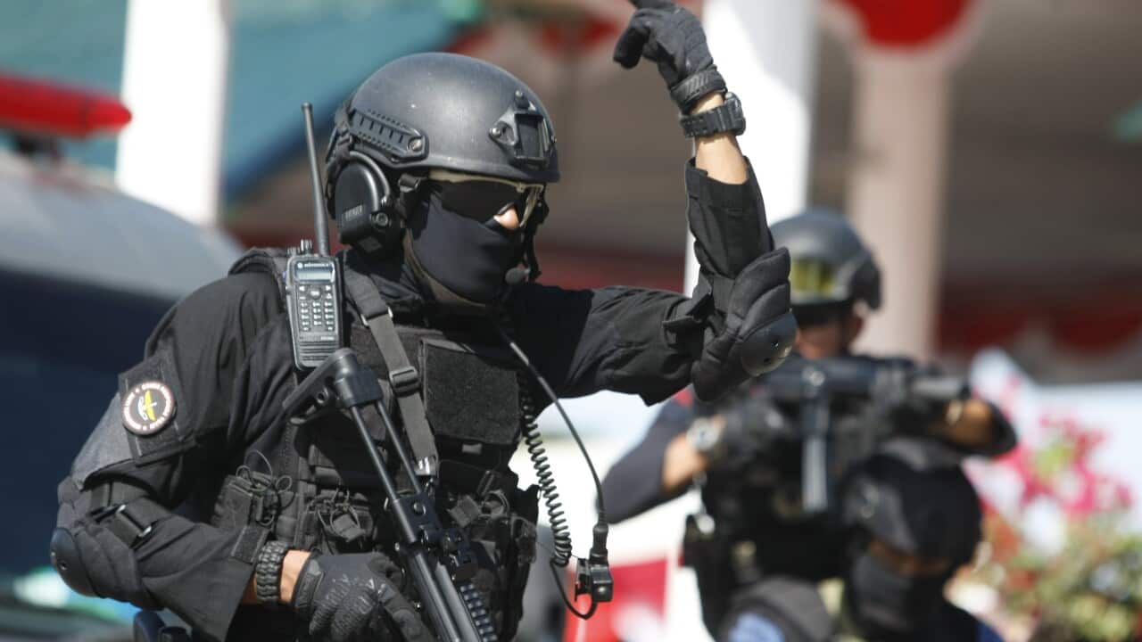 Indonesian police officers 