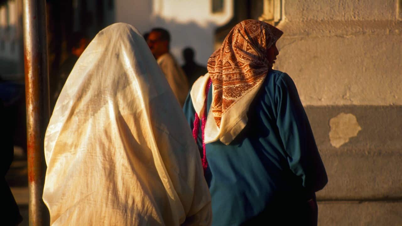 Women on Tunis Street