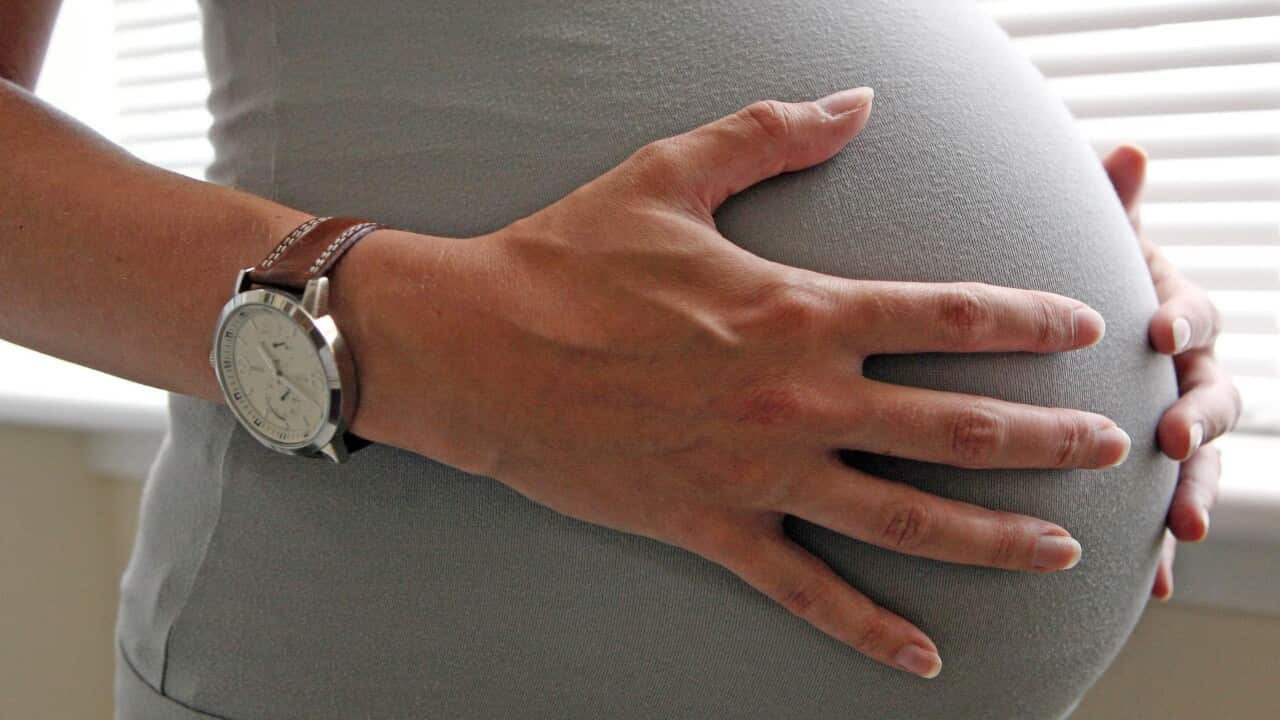 Pregnant_belly_130903_AAP.JPG
