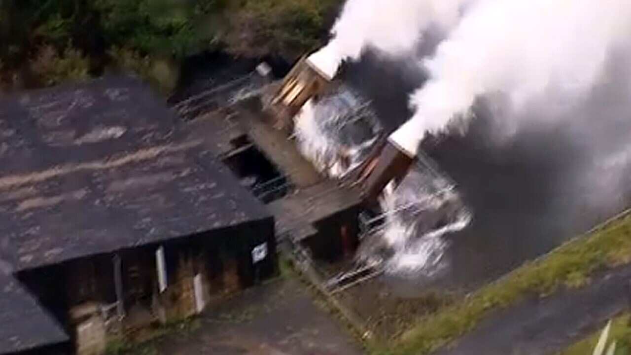 warragamba_dam_120302_sbs_382600886