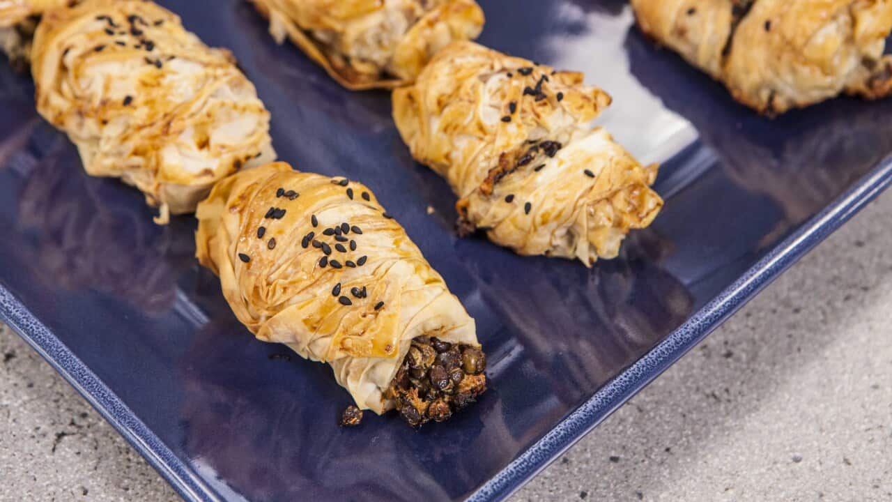 Everyday_Gourmet_S5_Ep35_Shell Shaped Lentil Borek.jpg