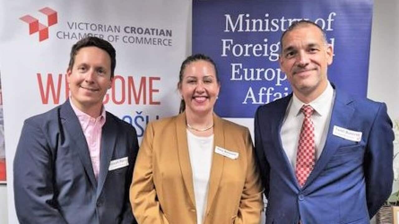 Tonči Baturin, Joseph Petrić, Tina Bennett