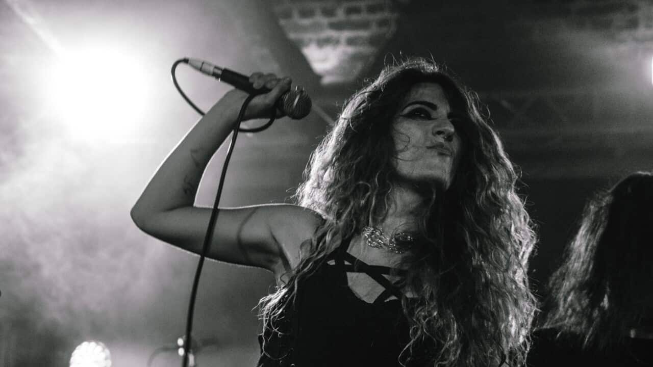 Diletta Luna Calibeo sul palco con i Devonian