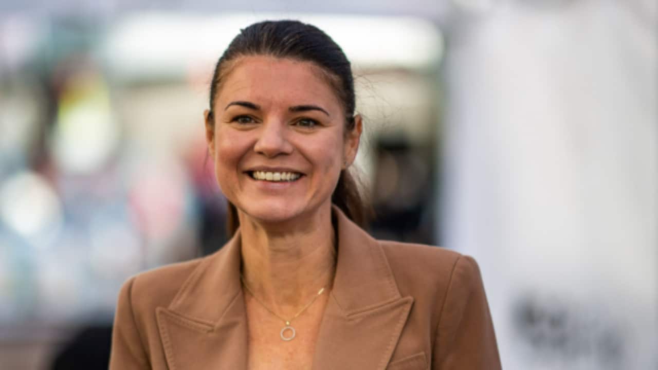 Member for Reid, Ms Fiona Martin (Φωτεινή Μπαρμπούτη)