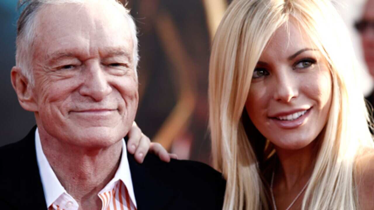 hugh_hefner_crystal_harris_101227_B_ap_141964448