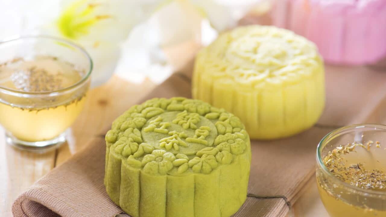 Snow skin mooncake on table