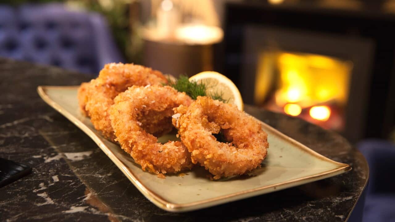 Bacon-wrapped onion rings