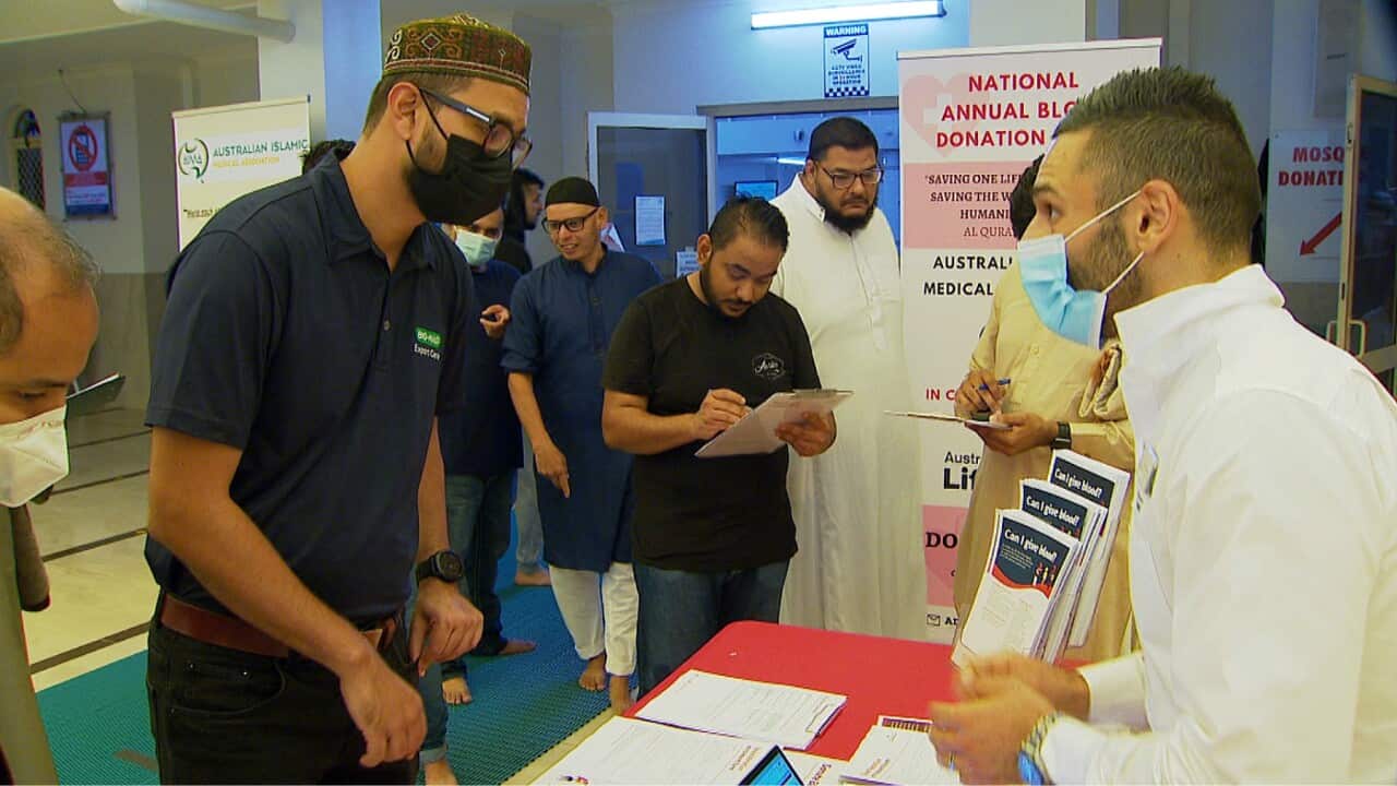 Signing up to give blood at Rooty Hill Mosque in Sydney (SBS).jpg