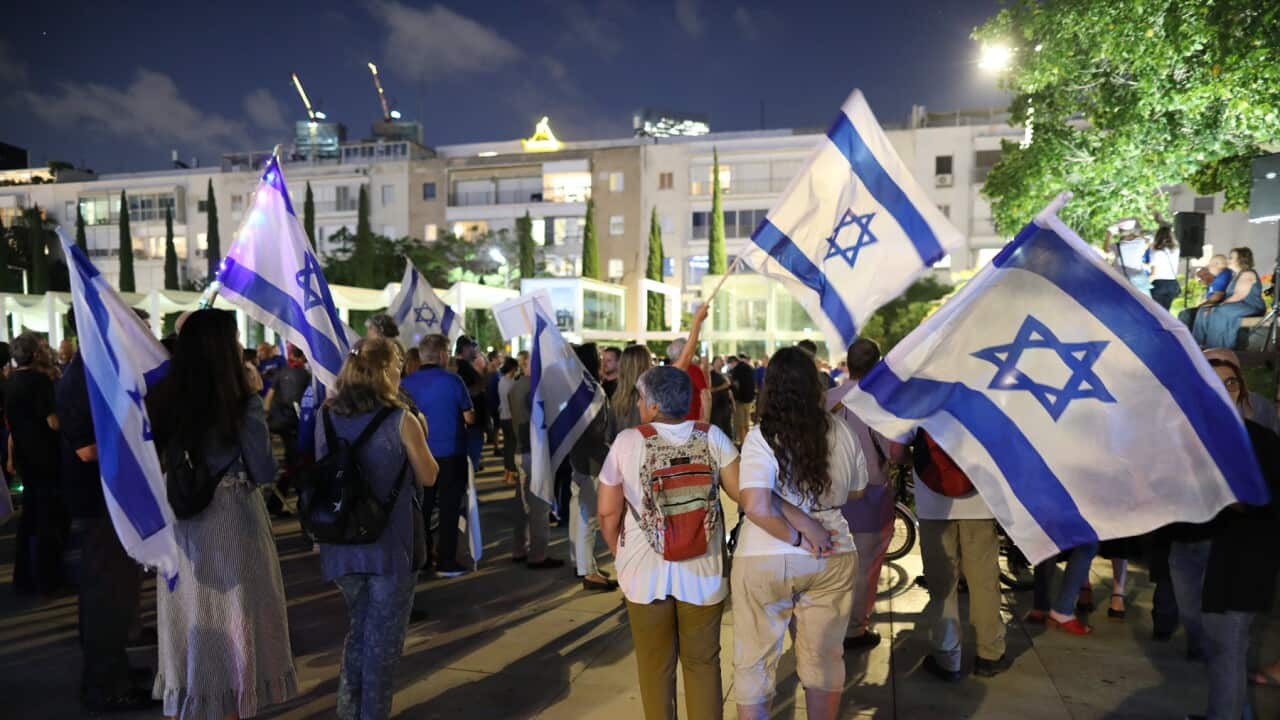 Israelis rally in support of the government formation