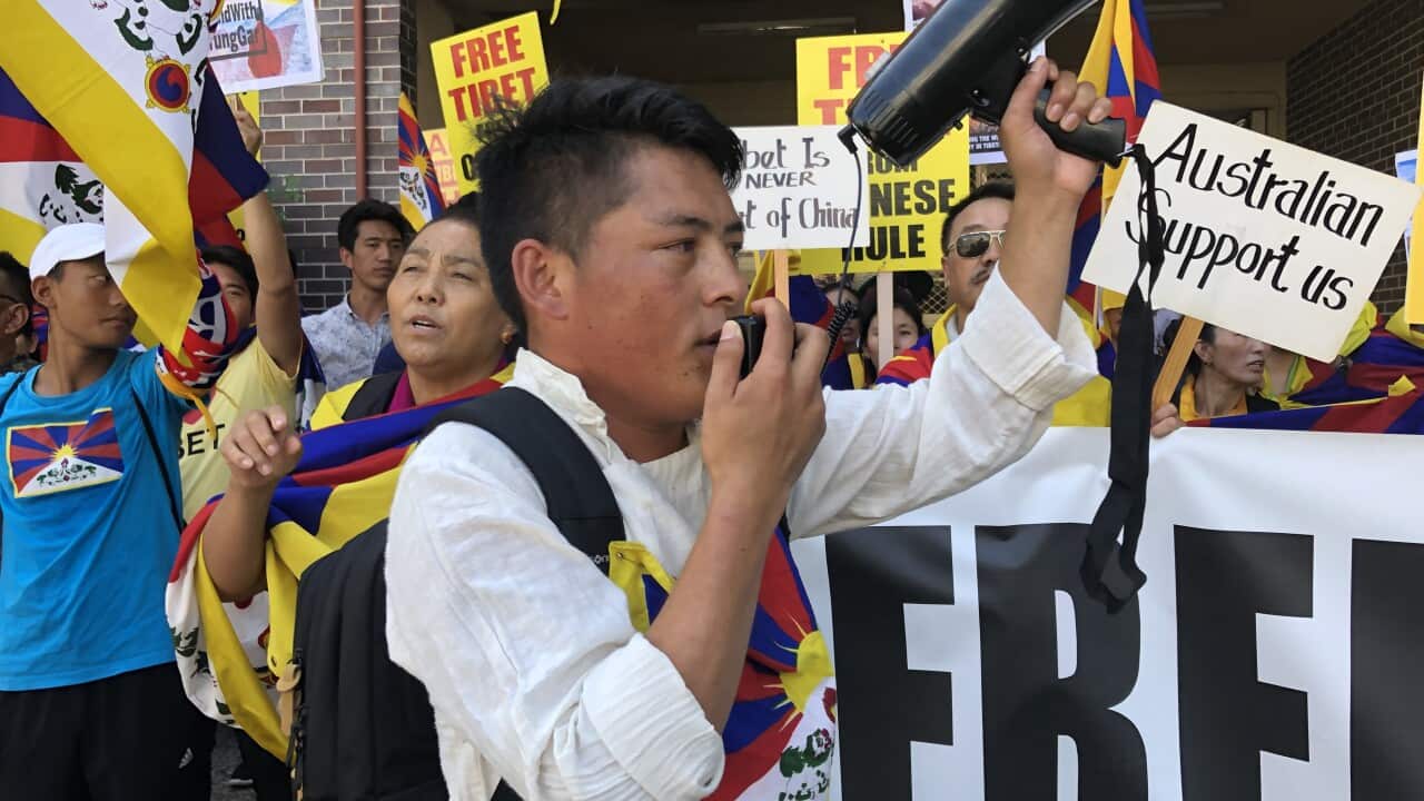 Tibetans protest in front of Chinese consulate in Sydney