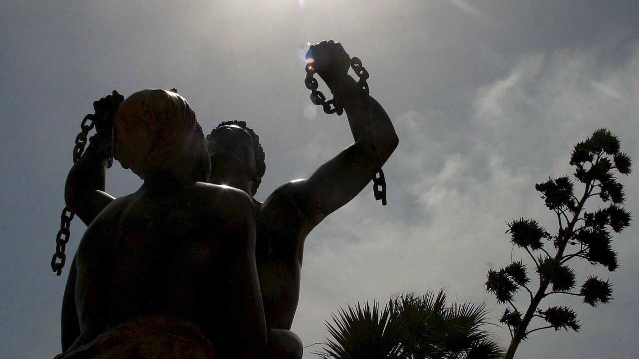 SENEGAL FEATURE PACKAGE INT. DAY FOR THE ABOLITION OF SLAVERY