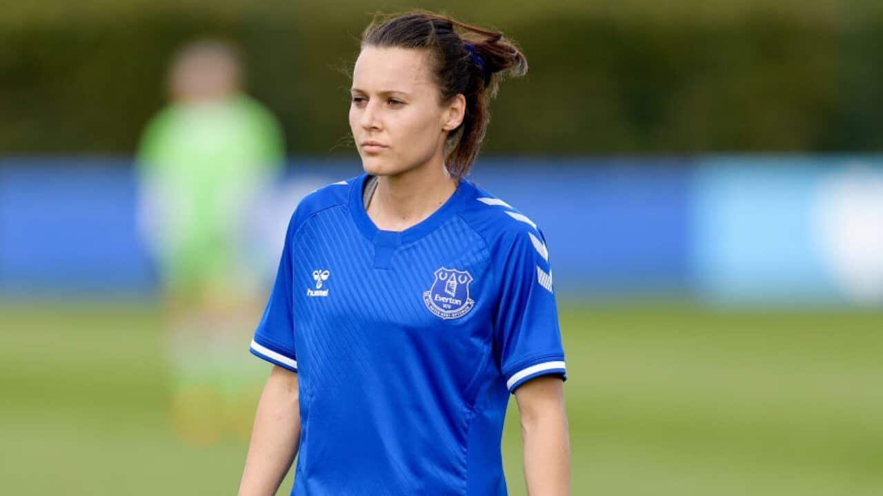 Hayley Raso in action for Everton