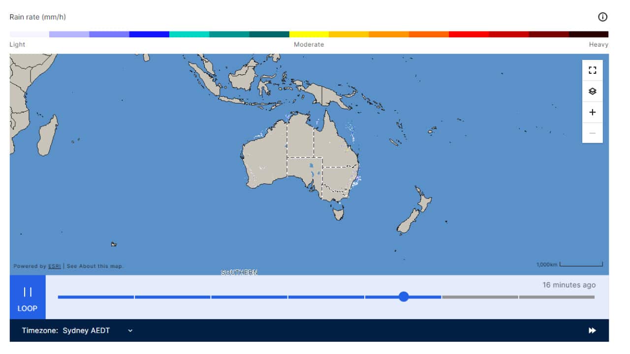A screenshot of the Bureau of Meteorology website showing the Australian map and the blue sea.