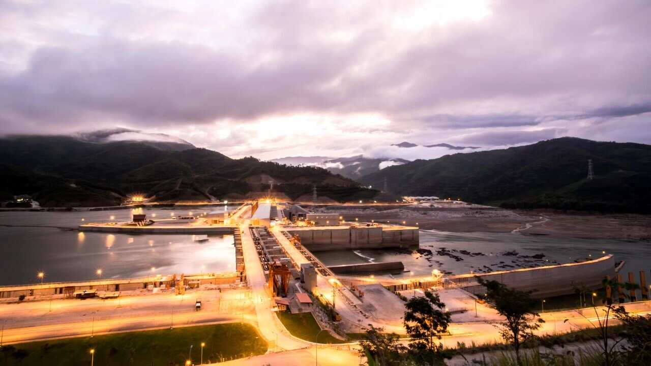 Xayaburi Dam, Hydroelectric Dam on the Mekong River in Northern Laos (Getty Imageschuchart duangdaw)