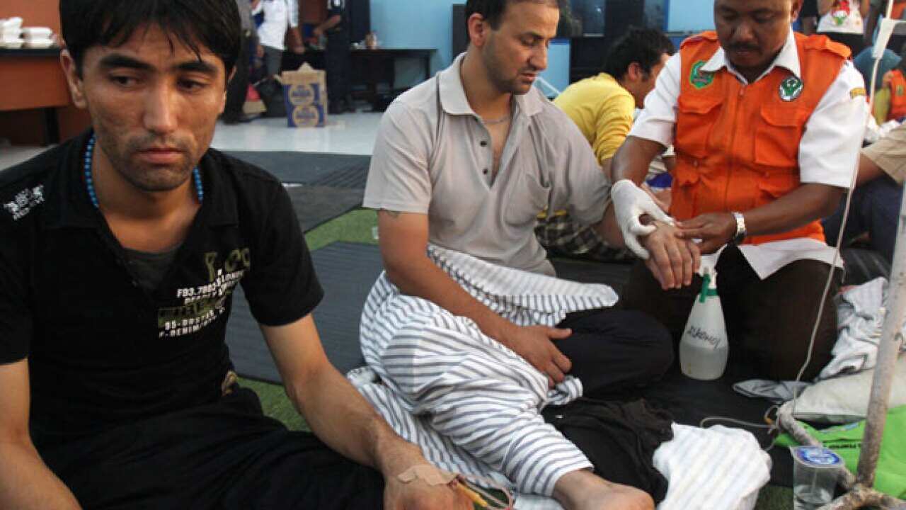 asylum_shipwreck_b_111912_aap_1683537555