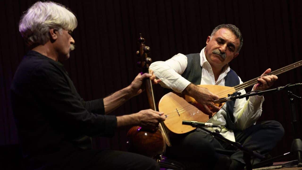 Kayhan Kalhor Erdal Erzincan.jpg