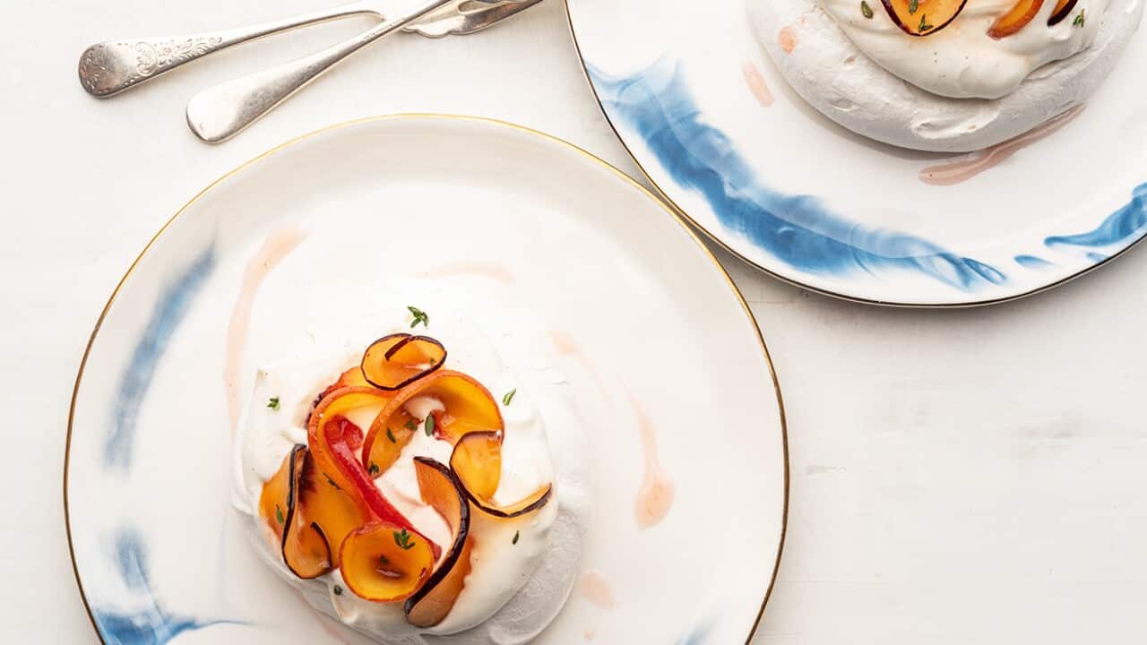 Pavlovas with peach and plum