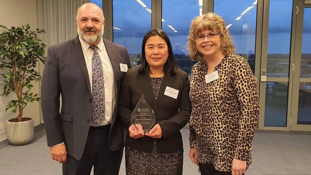 Say Htoo Eh Moero John Nicol Community Service Award.jpg