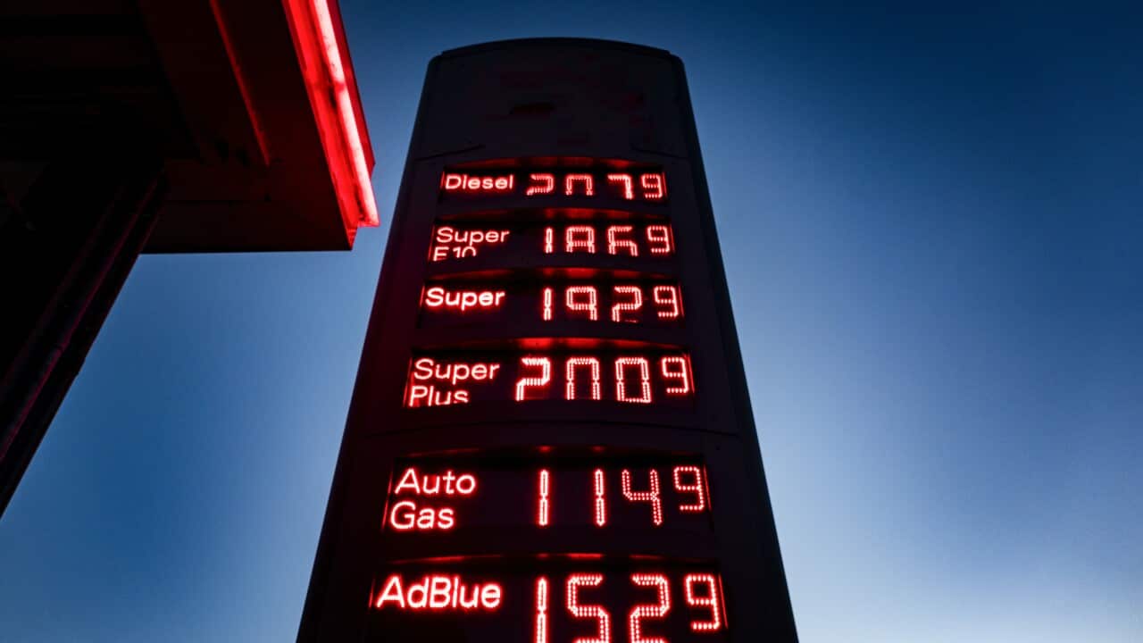 Gas station price display
