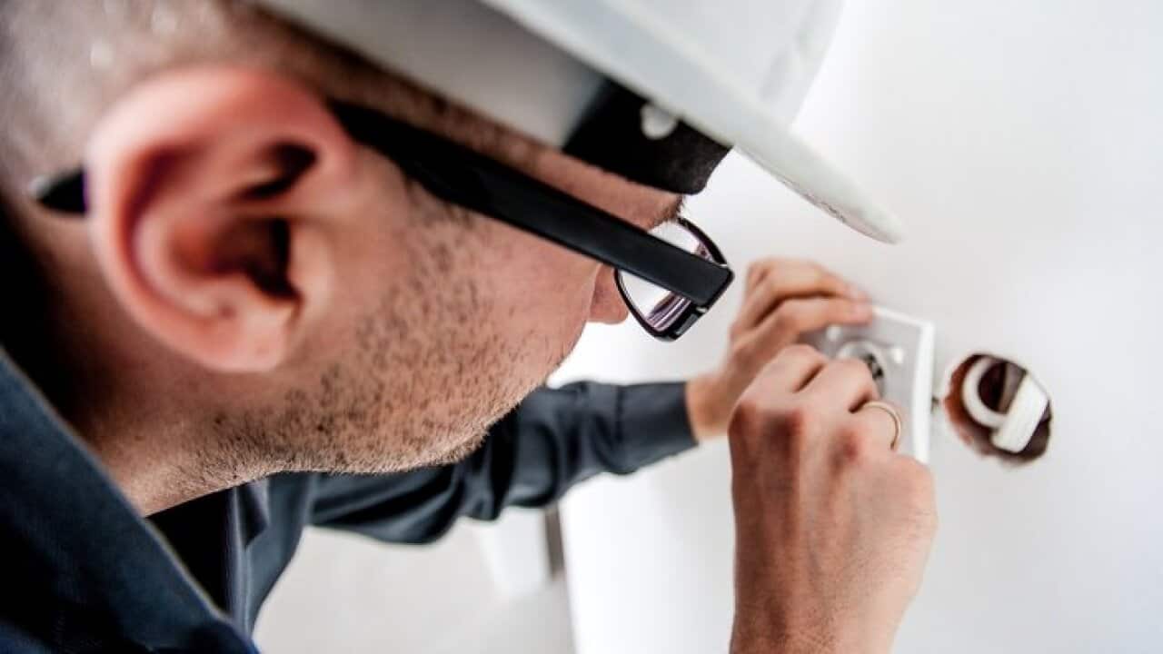 FEATURE IMAGE electrician-pixabay public domain